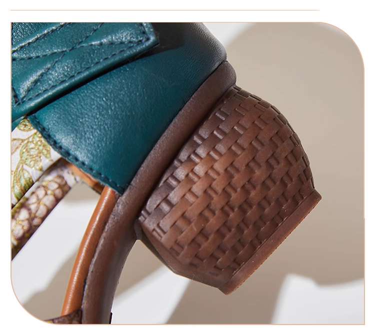 تفاصيل جلد أصلي في صندل كاجوال