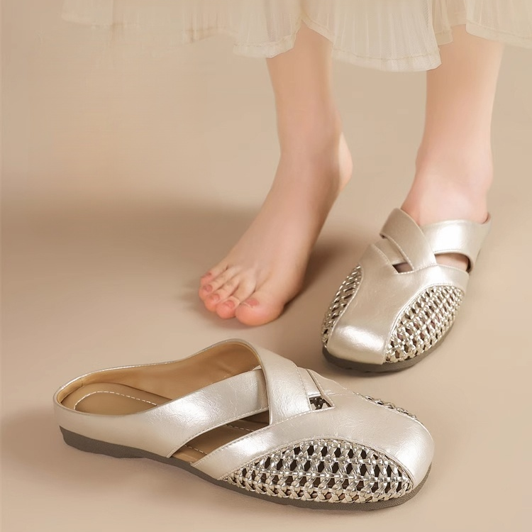 Healthy-foot صندل فرنسي منخفض الكعب ومحمي بأصابع القدم مناسب لملابس العمل