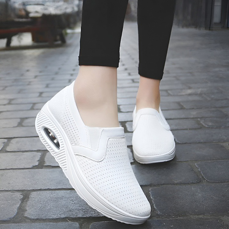 Healthy-foot   تتميز هذه الأحذية النسائية الكاجوال ببطانة ناعمة وجيدة التهوية، مما يجعلها مناسبة بشكل خاص للنساء في منتصف العمر وكبار السن. كما أنها سهلة الارتداء والخلع-healthy-foot