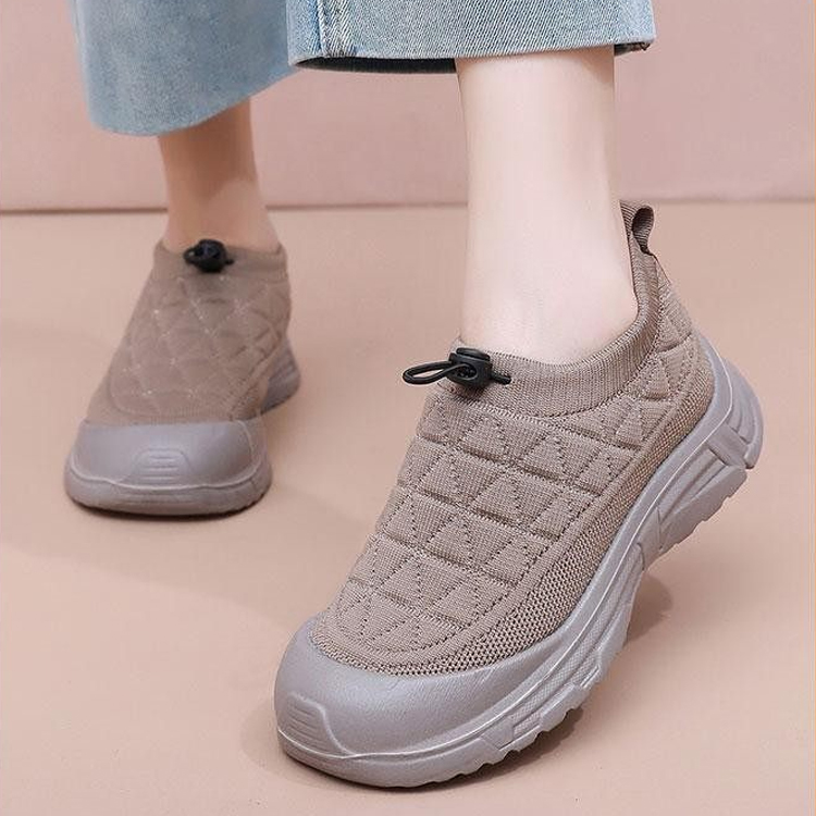 حذاء قطني مبطن من حياكة فلايكنت (لا يتعب الأقدام عند الوقوف لفترات طويلة)