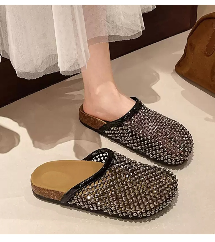 شبشب متعدد الاستخدامات للمنزل والخارج