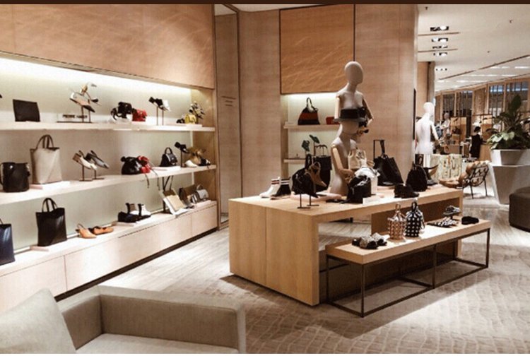 حذاء نسائي أنيق بزيادة ارتفاع 8 سم