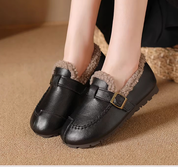 حذاء كشمير عملي للأمهات والأقدام العريضة