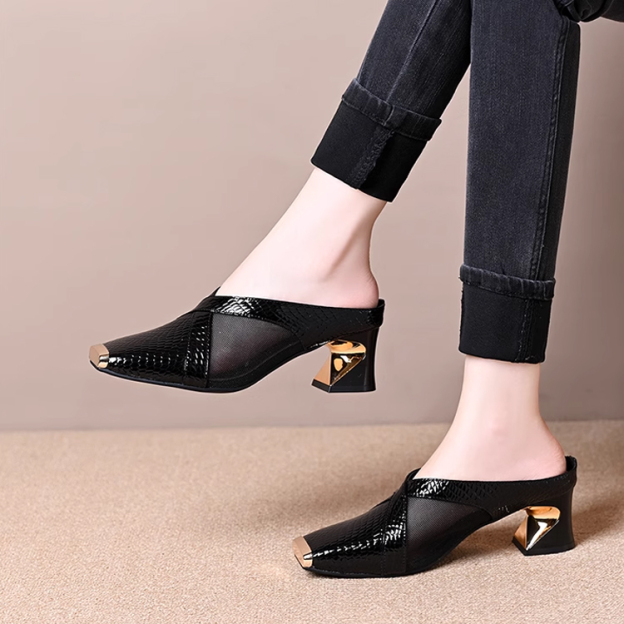 Healthy-foot حذاء عالي بكعب 5 سم بتصميم رأس ثعبان مع إكسسوار معدني أنيق، يطيل الساقين بأناقة ويناسب جميع الإطلالات-healthy-foot