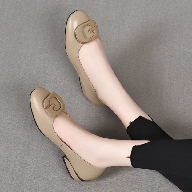 Healthy-foot حذاء جلدي بالكعب السميك من ماركة إيطالية