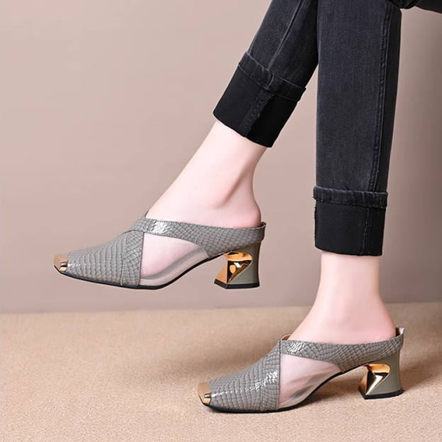 Healthy-foot حذاء عالي بكعب 5 سم بتصميم رأس ثعبان مع إكسسوار معدني أنيق، يطيل الساقين بأناقة ويناسب جميع الإطلالات-healthy-foot