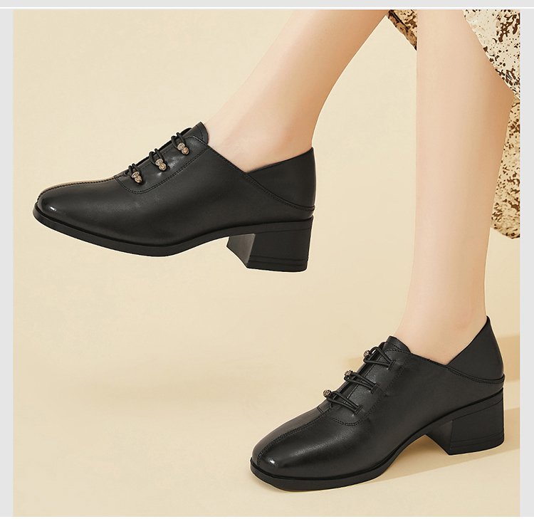 حذاء يومي مريح للأمهات بنعل متين