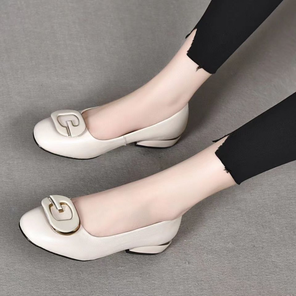 Healthy-foot حذاء جلدي بالكعب السميك من ماركة إيطالية