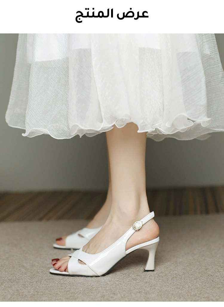 صندل عصري للنساء بكعب عالي وأجزاء مفرغة