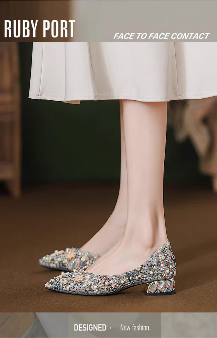 تفاصيل نعل الحذاء بثلاثة أنواع مختلفة