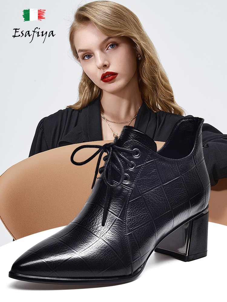 حذاء نسائي من الجلد الناعم بكعب عريض ورباط