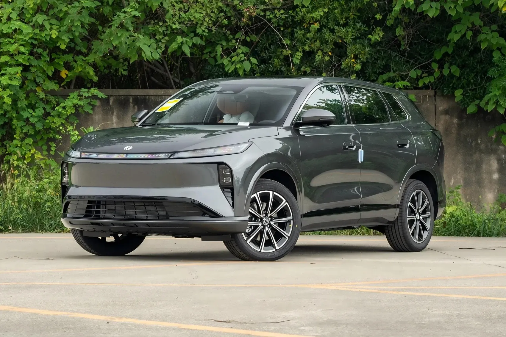 2025 2026 Dongfeng Fengshen Aeolus L8 PHEV New and Used Cars 112KM 185KM Plug-in Hybrid Vehicle