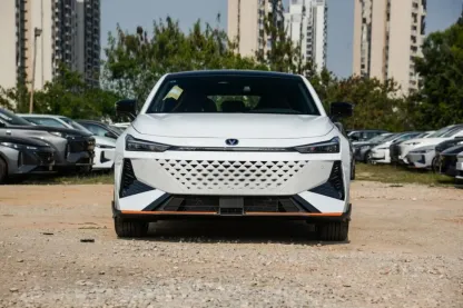 2025 Changan UNI-V New Cars 1.5T 500Bar Premium DCT Gasoline Car for Sale