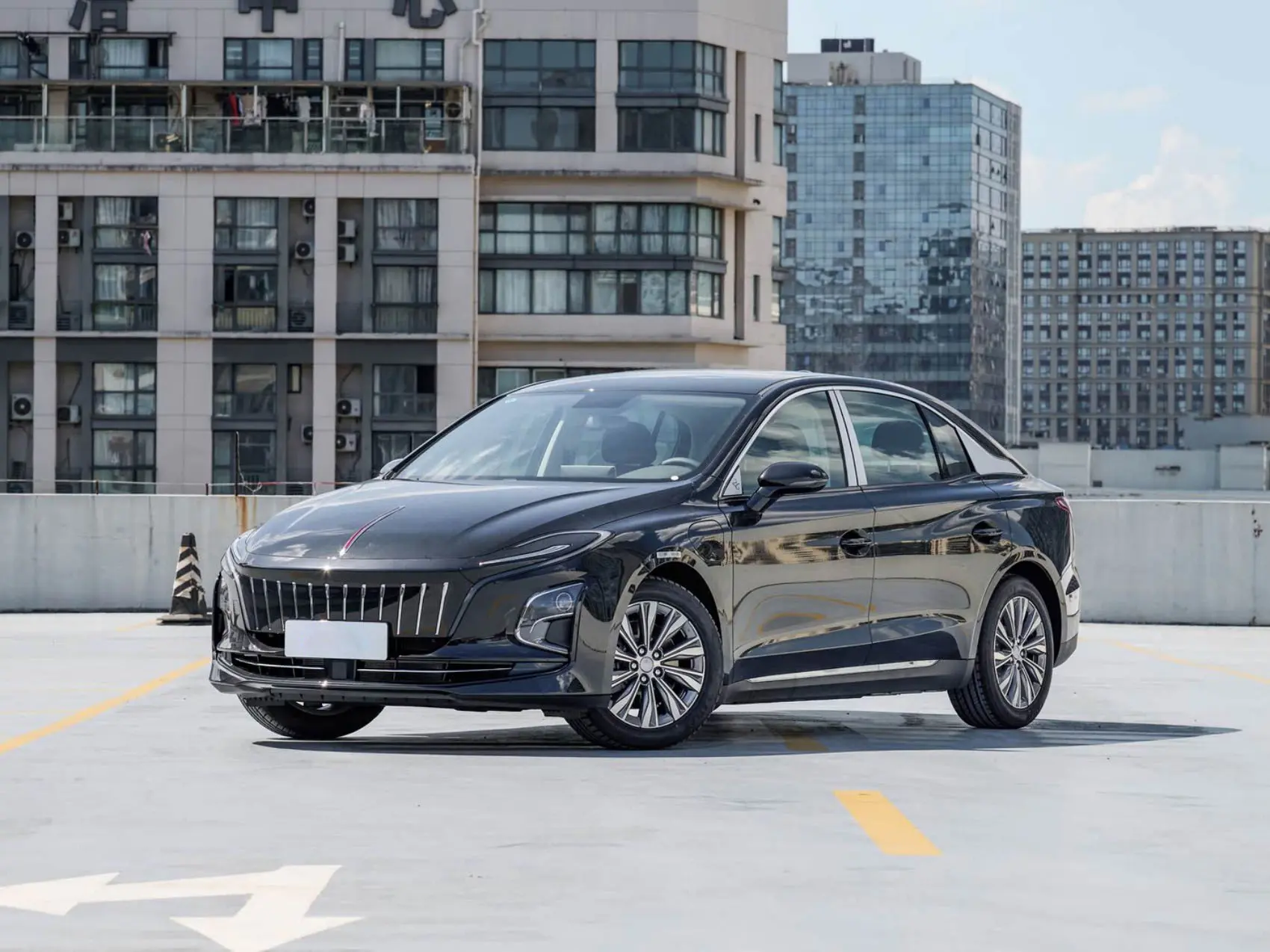 2024 Hongqi E-QM5 New Car Used New Energy Pure Electric Autos 610km Buy Car Online