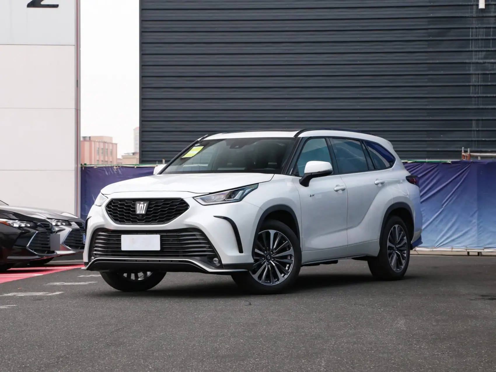 2024 Toyota Crown Kluger 2.0T 2.5L HEV AWD Gasoline Hybrid New Energy Cars Used Vehicles