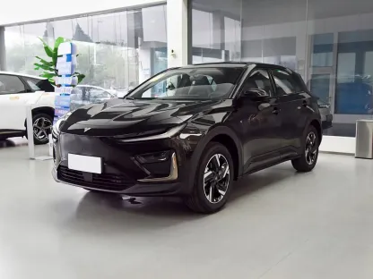 2025 Nezha X 500 Used Electric Car 5-door 5-seat SUV 360-degree Panoramic View Ev Car