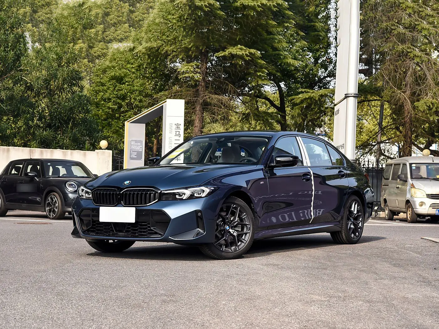 Used Car 2015 Bmw 3 Series Sedan Fuel Efficient Used Car Made in China Sedan Car Euro Vi Emission Sedan