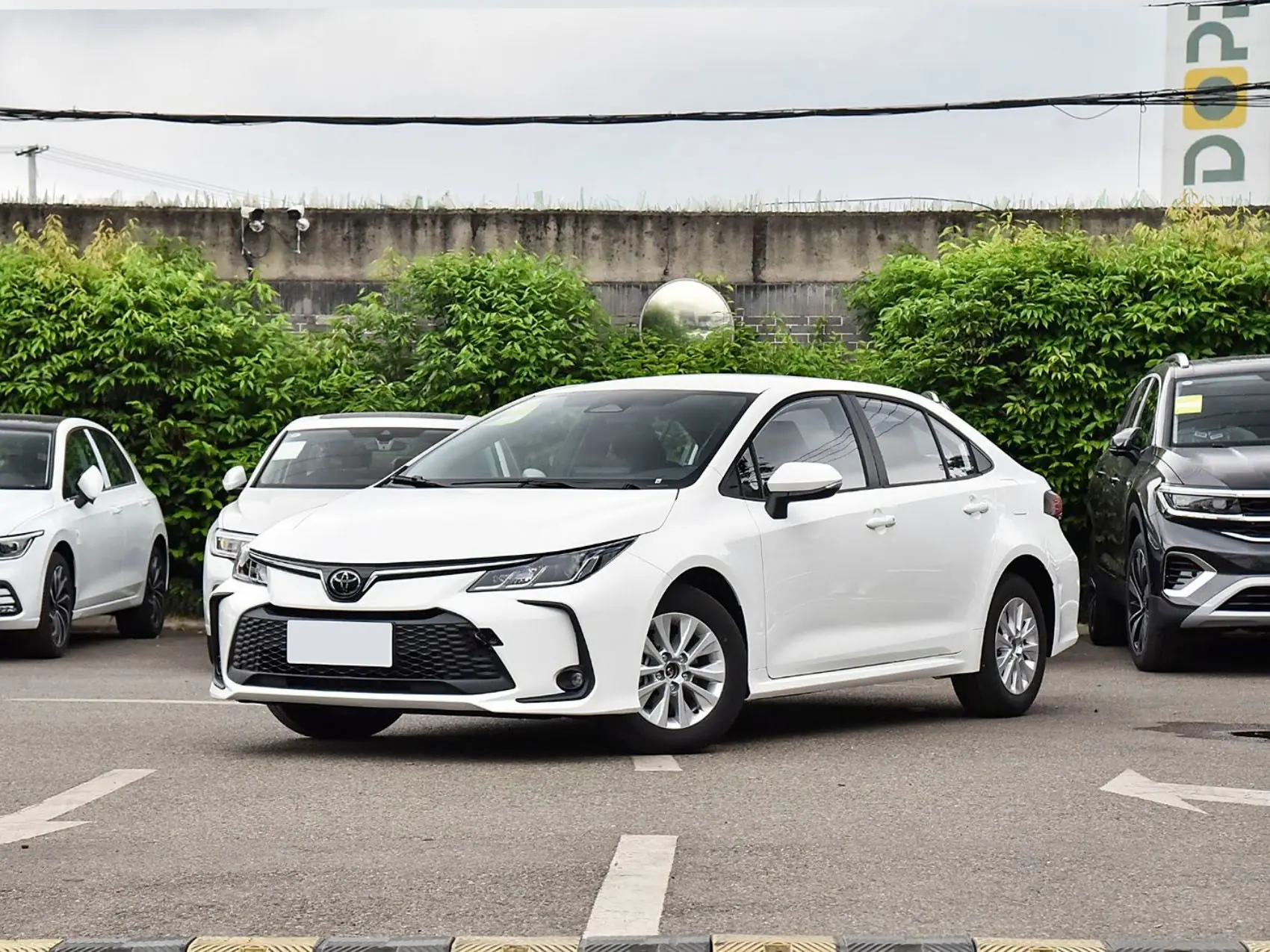 2022 Toyota TNGA 1.5L CVT 2023 Toyota Corolla 1.2T 1.5L 1.8L Used Car Petrol Autos Gasoline-electric Hybrid