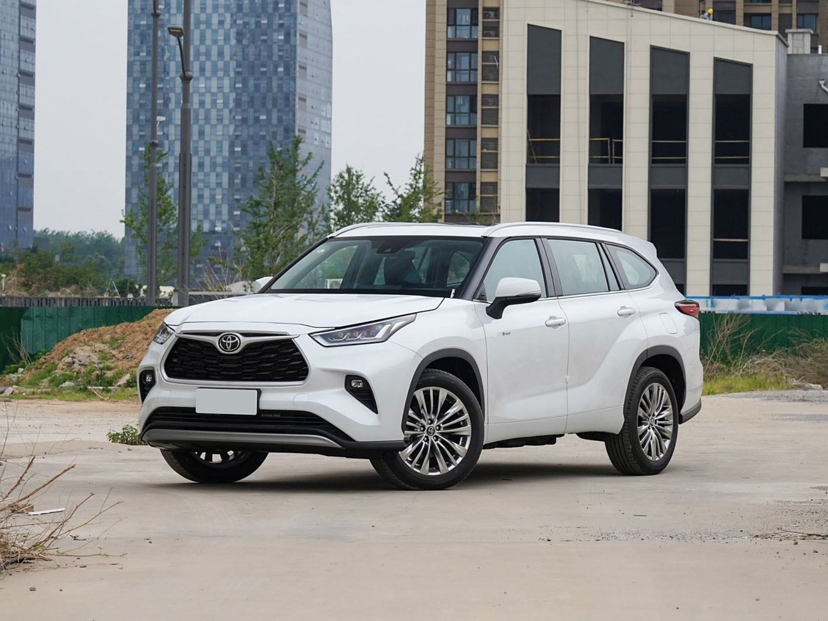 2024 Toyota Highlander New Car 2.5L Hybrid FWD AWD Used Car 2.0T Gasoline 380T AWD Midsize SUV