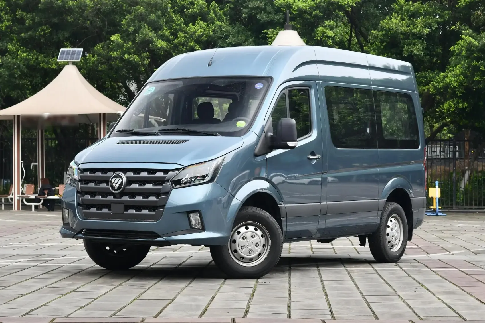 2024 Foton Toano 2.0T 2.5T 2.8T New Vehicle Van 5/6/7/9 /14/16/17/18 Seats Bus in Stock Passenger car