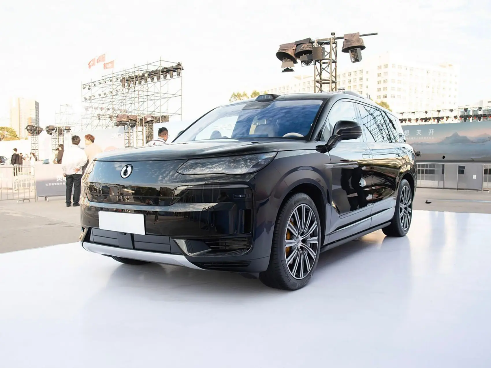 2025 BYD Denza N9 Flagship 6-seater VIP Luxury Plug-in Hybrid 4WD SUV Series New Energy Vehicle