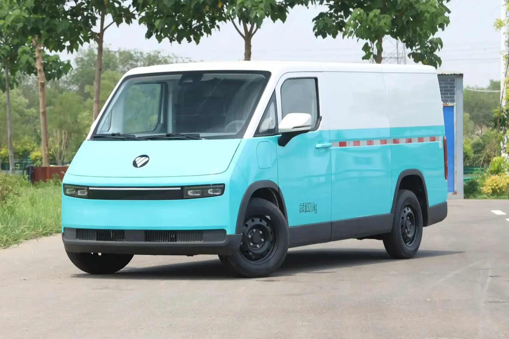 2025 Multifunctional Foton Fengjing/View i7 Scenery Express New Energy Vehicle Van Cargo Truck with EV Motor