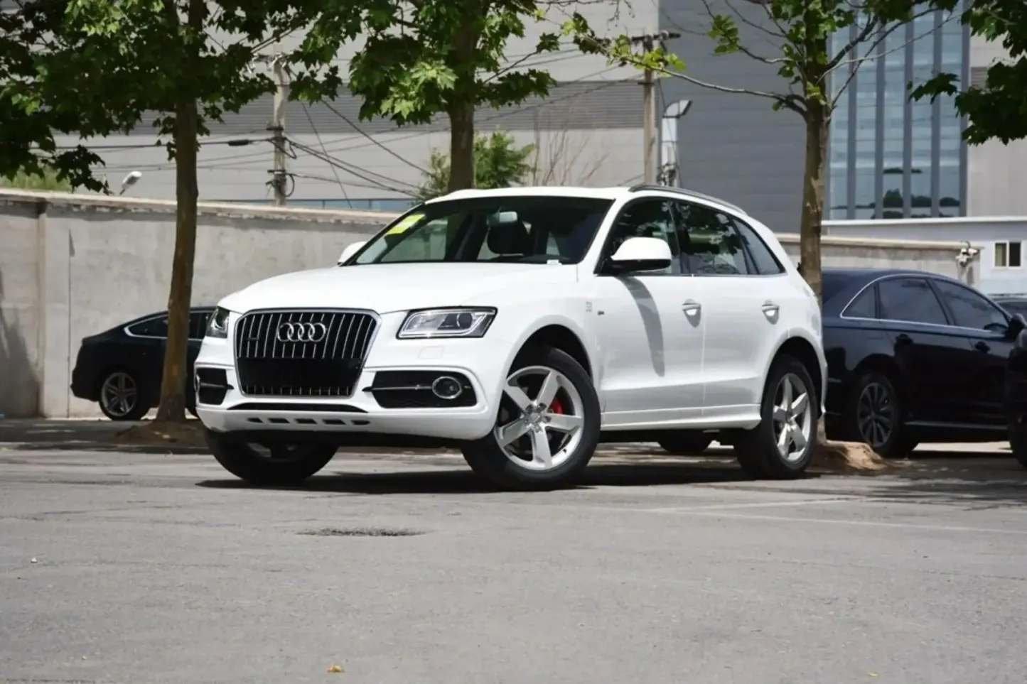 2016 2017 2018 Audi Q5 40 TFSI Pre-owned Vehicle Luxury Cars in China 2.0T SUV 5-Door 5-Seater