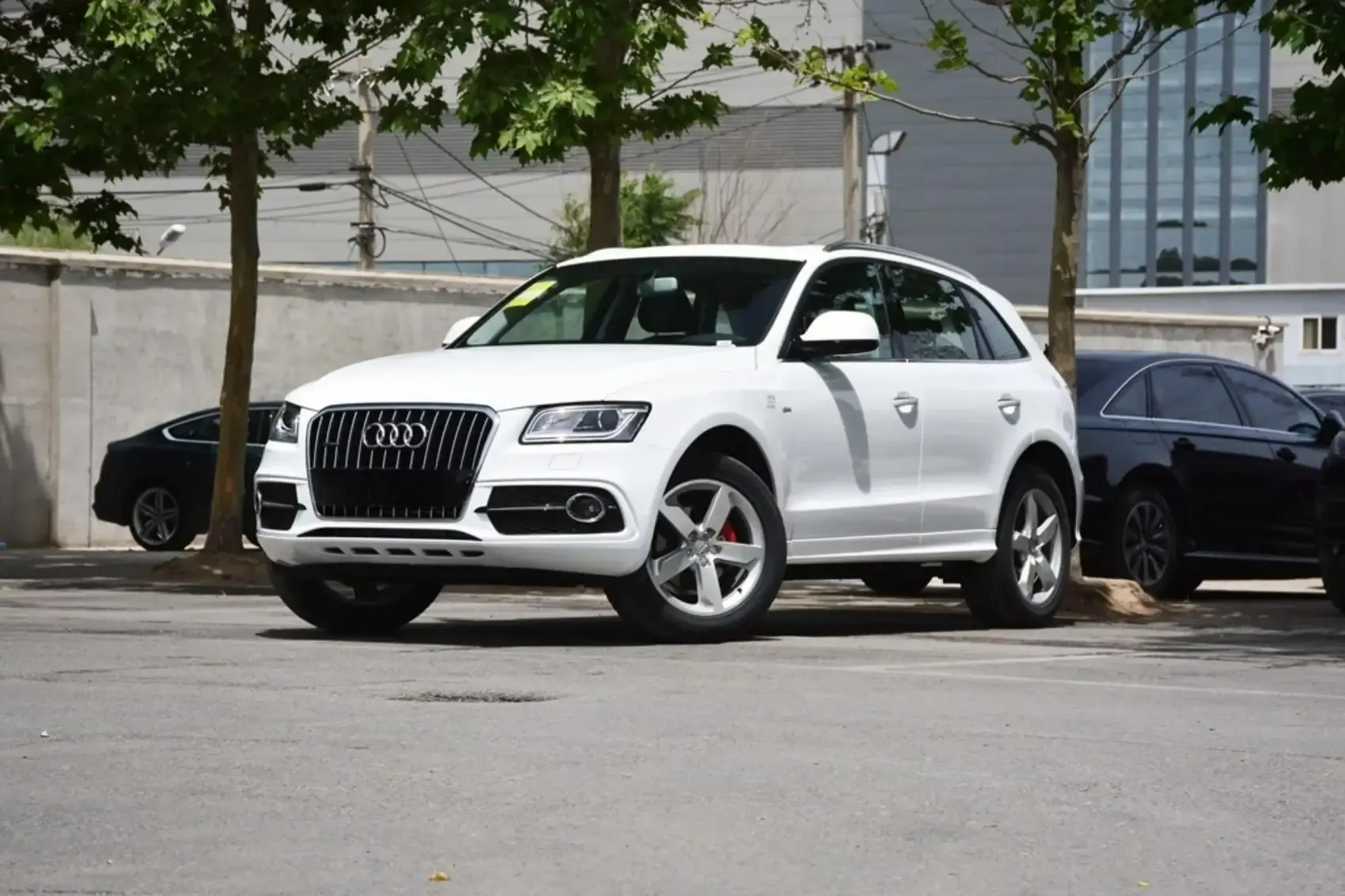 2016 2017 2018 Audi Q5 40 TFSI Pre-owned Vehicle Luxury Cars in China 2.0T SUV 5-Door 5-Seater