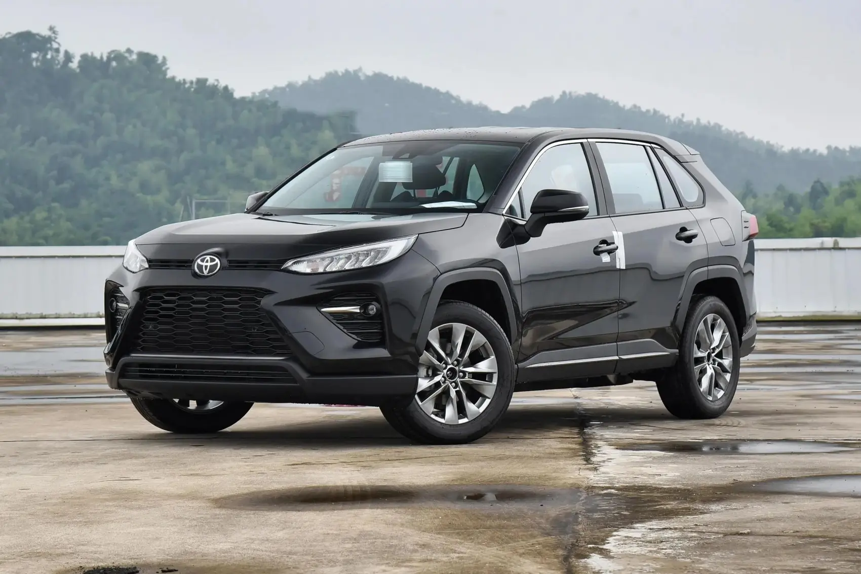 2023 2024 Toyota Wildlander 2.0L 2.5L New Cars 23 Used Vehicle Gasoline and Hybrid Car in Stock