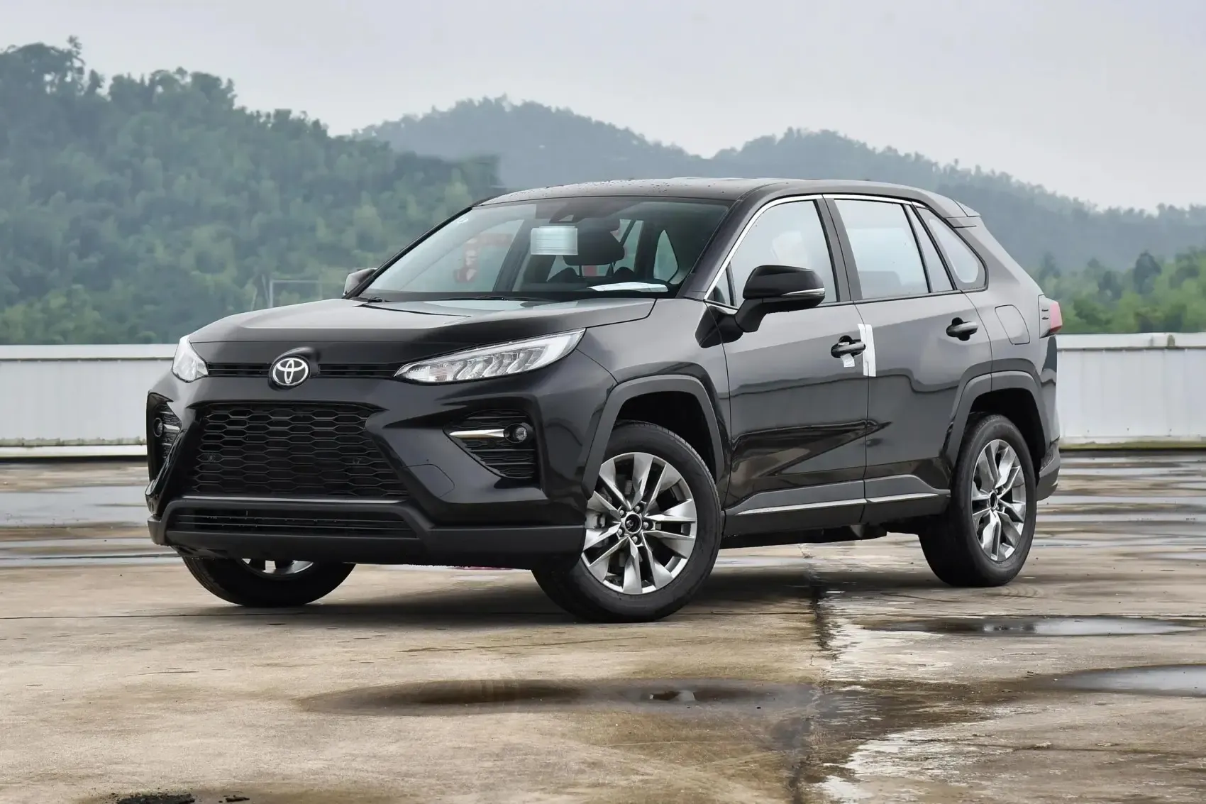 2023 2024 Toyota Wildlander 2.0L 2.5L New Cars 23 Used Vehicle Gasoline and Hybrid Car in Stock