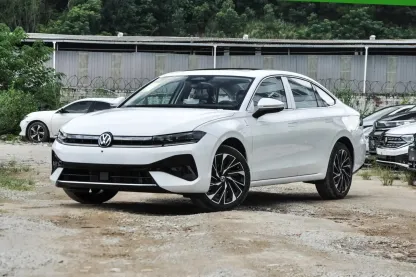 2025 2026 Volkswagen Sagitar New Cars 4-Door 5-Seats Gasoline Vehicle Petrol Car Sedan