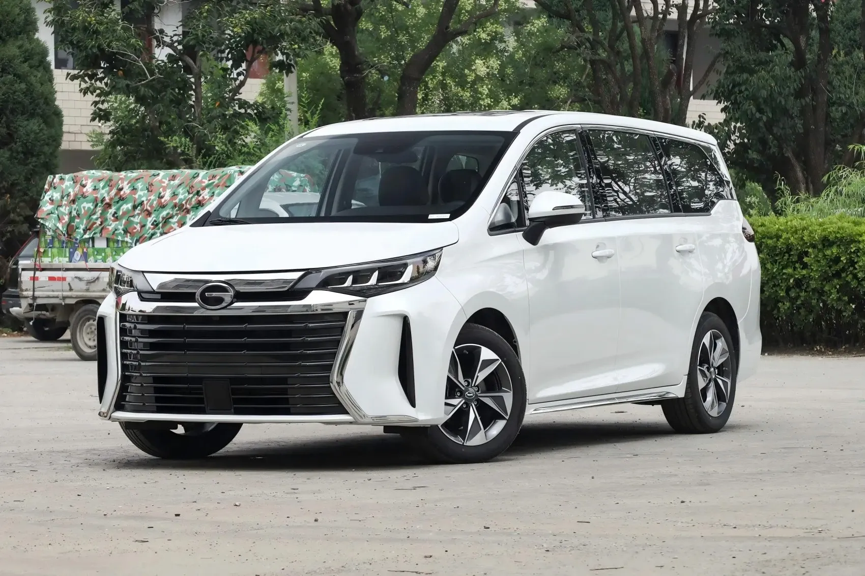 2023 2024 2025 Trumpchi M6 New and Used Cars 5-door 7-seat Compact Mpv Gasoline Car