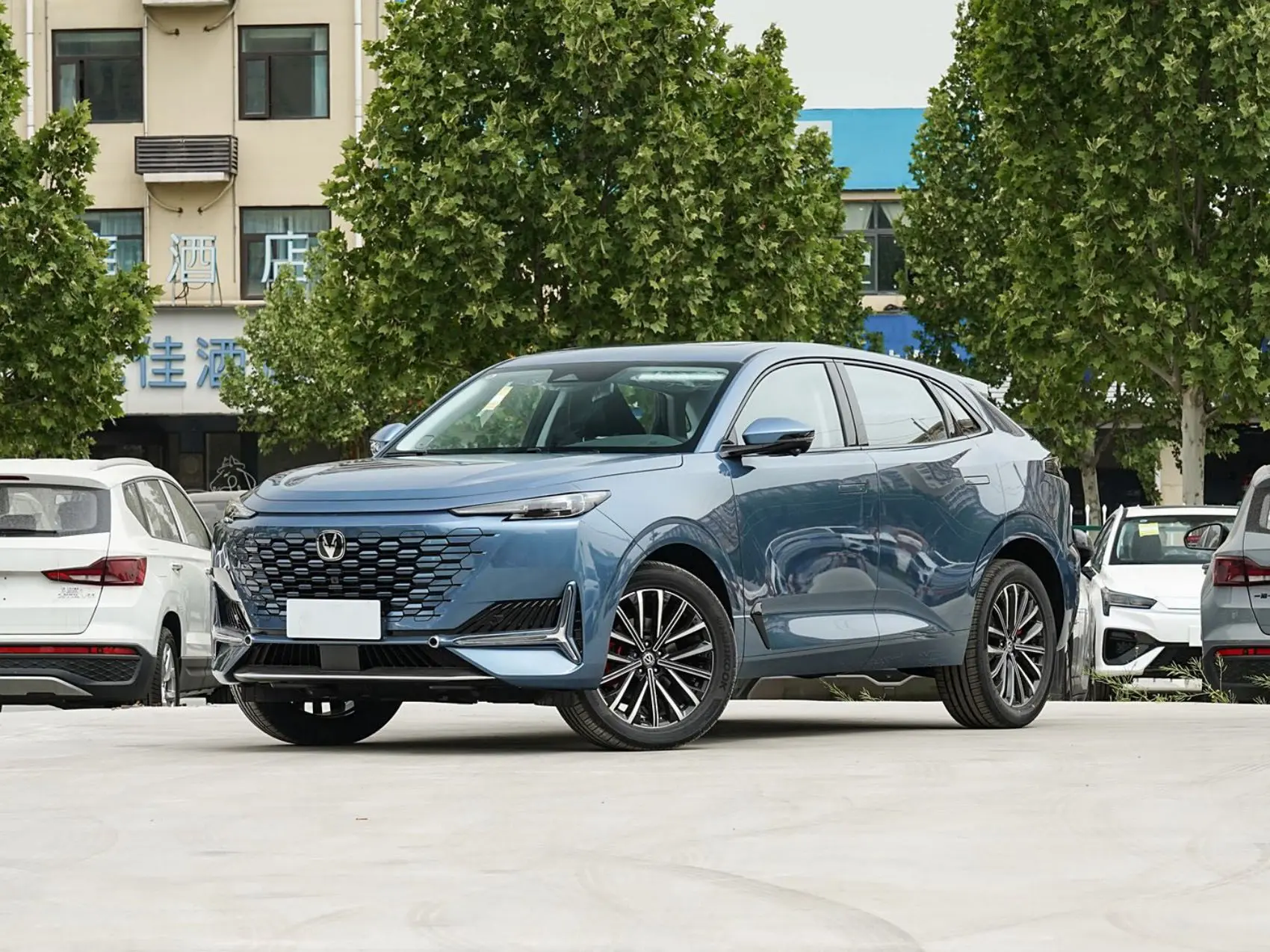 UAE Hot Sale New Cars China Changan UNI-K 2.0T GDl 4WD High Speed SUV Gasoline Car Changan Uni k 2023