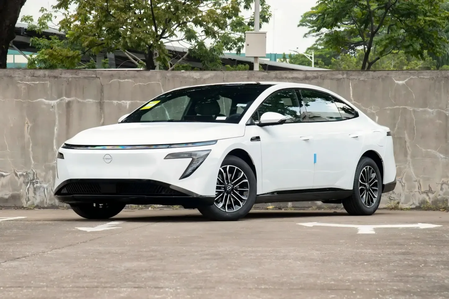 2025 Nissan N7 New Cars Electric Vehicle-501-600 km Range 200-250kW Motor 50-70kWh Battery