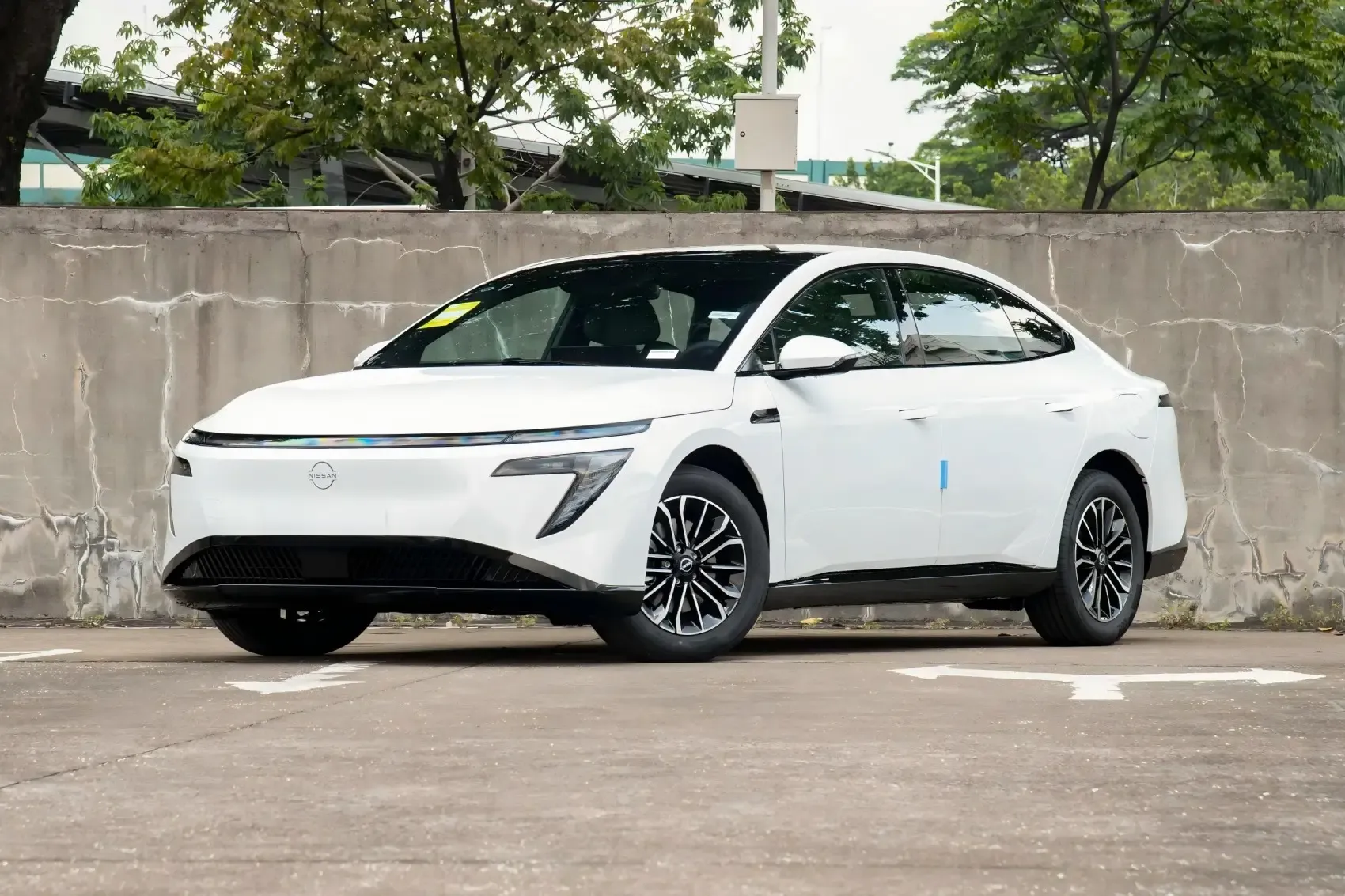 2025 Nissan N7 New Cars Electric Vehicle-501-600 km Range 200-250kW Motor 50-70kWh Battery