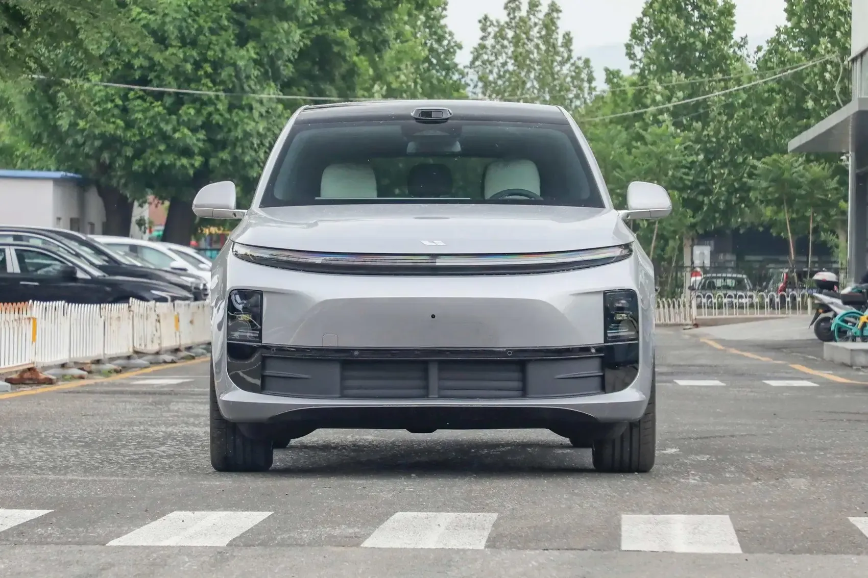 2025 Li Auto L6 New Cars Extended Range Hybrid Vehicle Midsize SUV Cheap Price Li Xiang L6 Autos