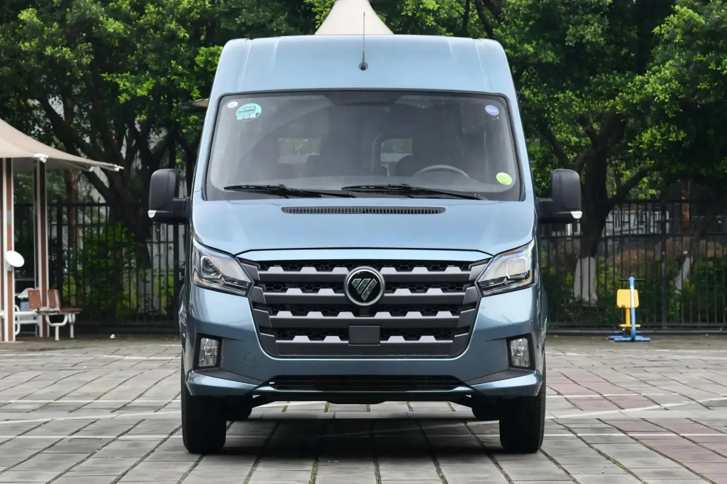 2024 Foton Toano 2.0T 2.5T 2.8T New Vehicle Van 5/6/7/9 /14/16/17/18 Seats Bus in Stock Passenger car