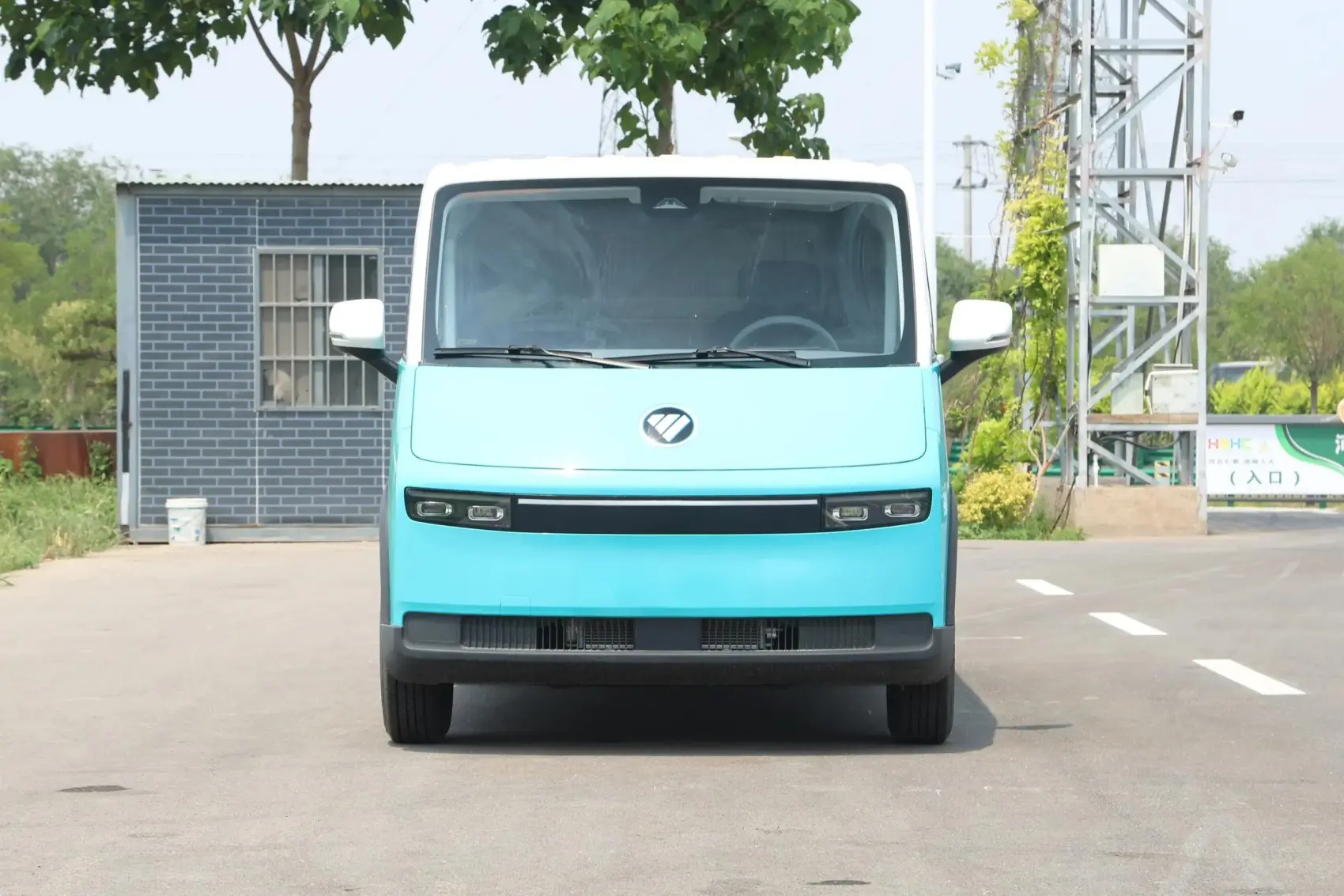 2025 Multifunctional Foton Fengjing/View i7 Scenery Express New Energy Vehicle Van Cargo Truck with EV Motor