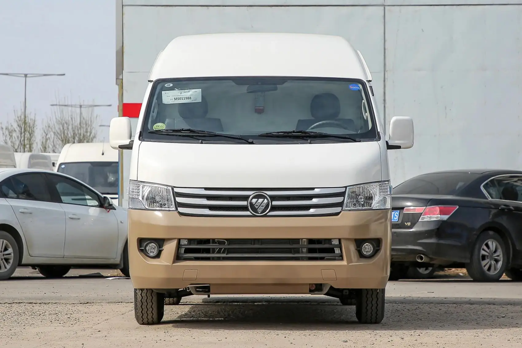 2023 2024 Foton View G9 New Car Commercial Transport Long Wheelbase High Roof 2/6 Seats Van Mini Trucks