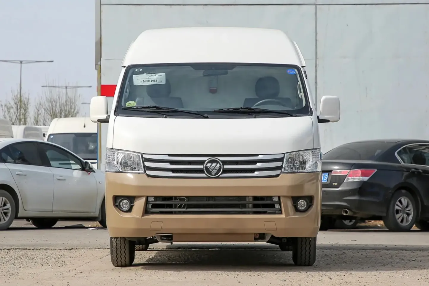 2023 2024 Foton View G9 New Car Commercial Transport Long Wheelbase High Roof 2/6 Seats Van Mini Trucks