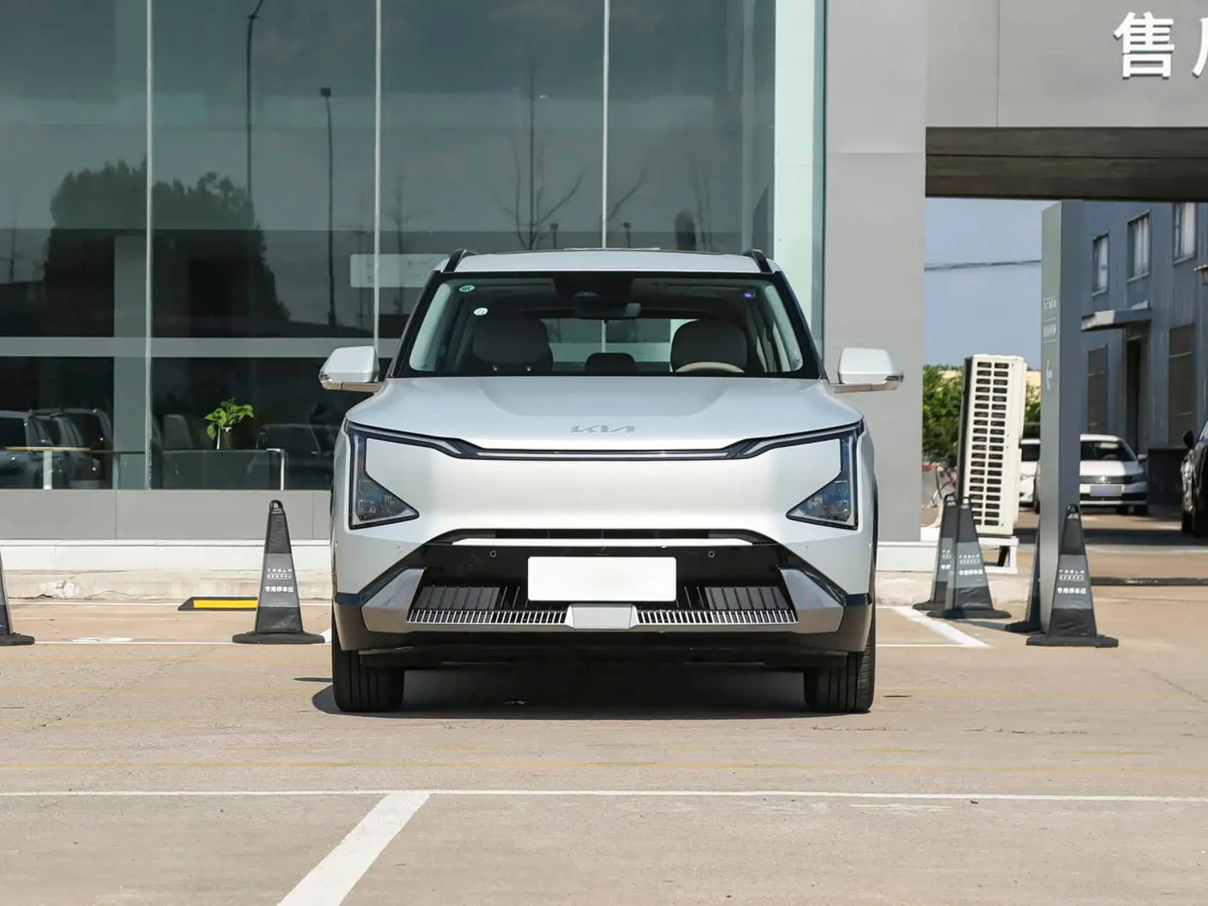 2025 Kia EV5 530 630 km Pure Electric New Vehicle Cheap Ev Electric Compact SUV New Energy Cars