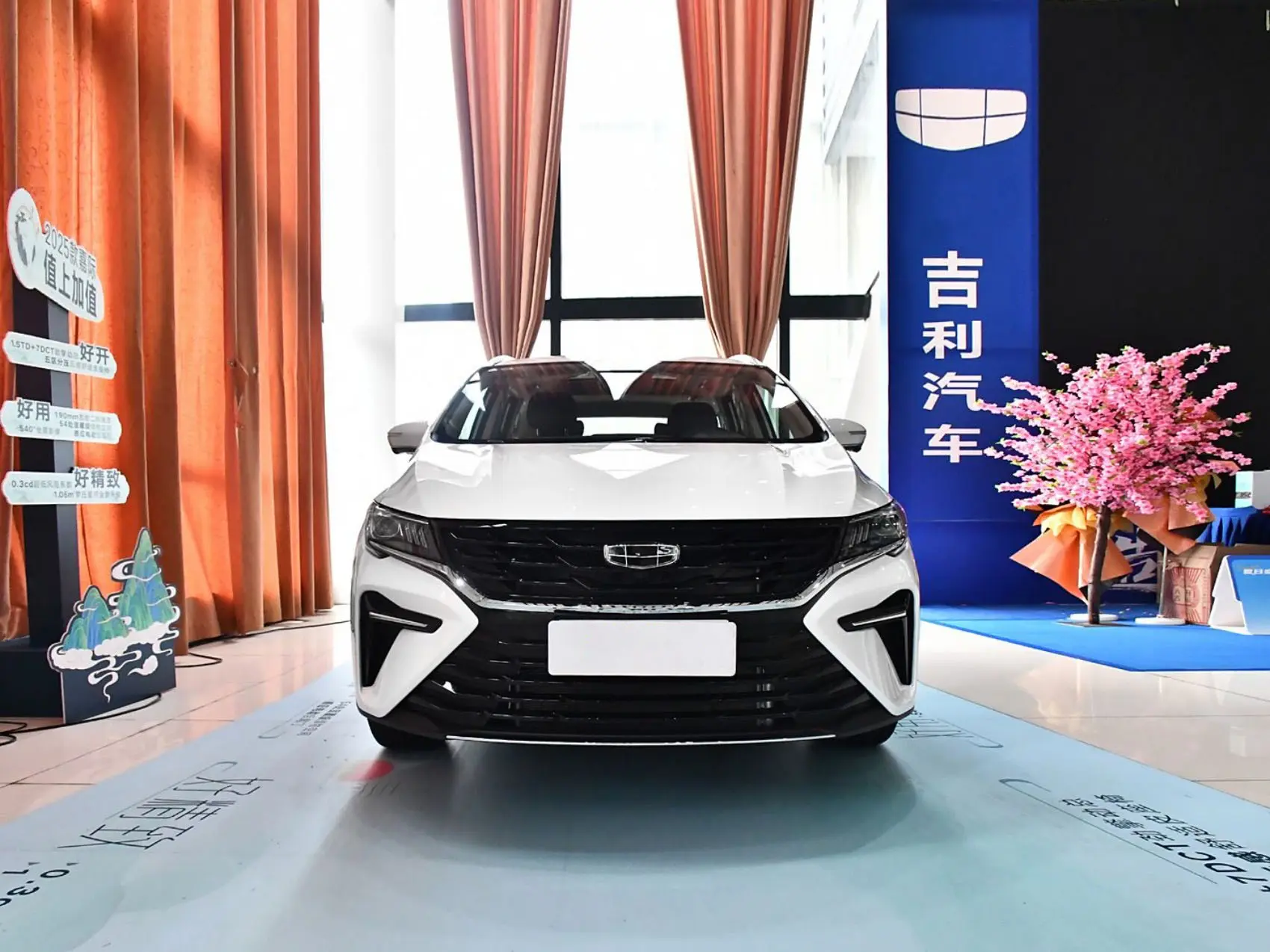 2025 New Cars Geely Jiaji L 1.5TD DCT Gasoline Vehicle MPV Cruise control Automatic air-conditioning