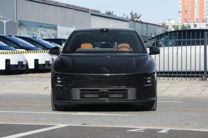 Li Auto I6 2025 New Energy Electric Vehicle SUV with 5 Doors 5 Seats New Car