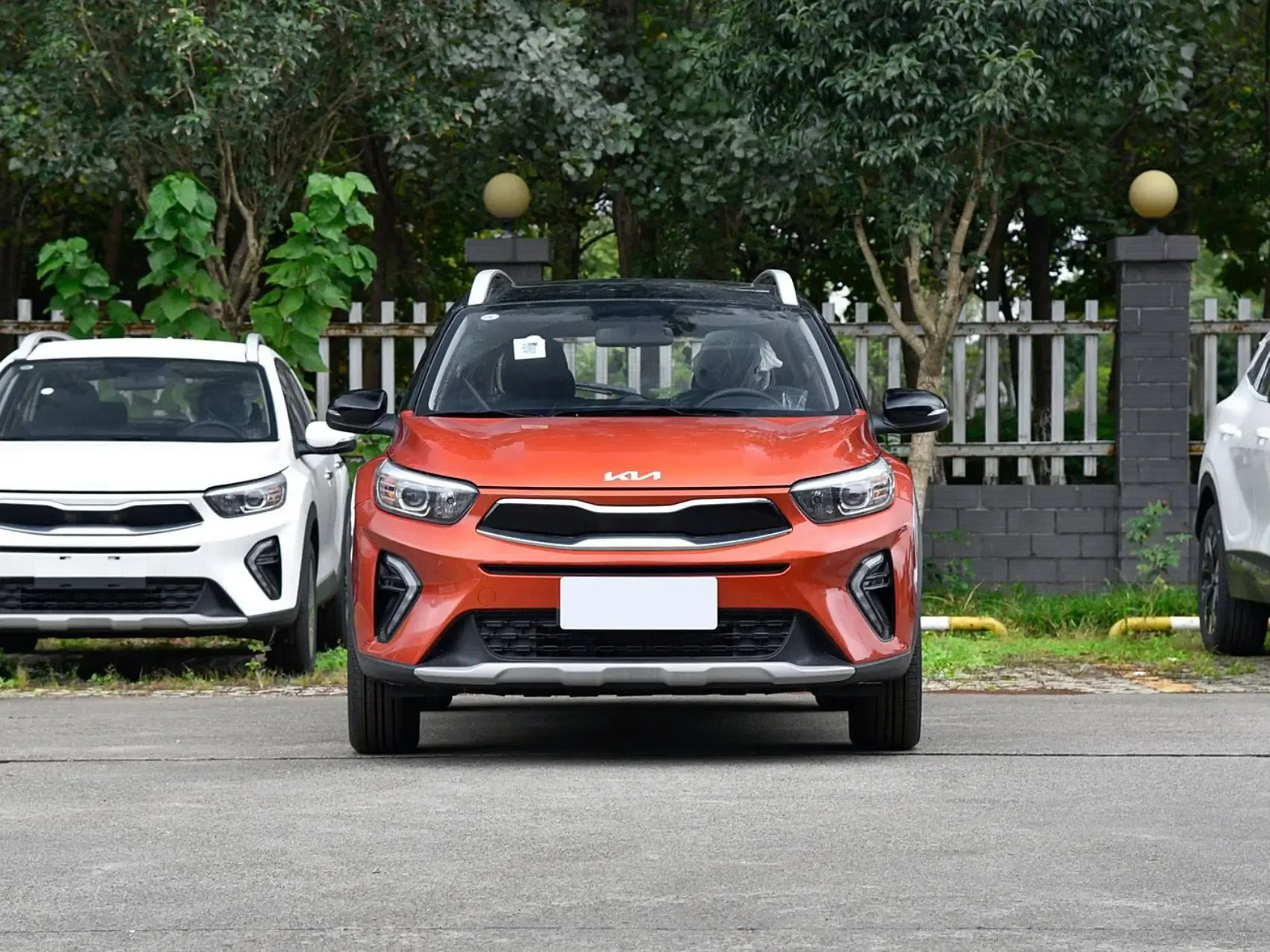 2021 Kia Stonic 1.4L New Car KX1 Used Gasoline Car CVT Electric Sunroof SUV Buy Cheap Car Online