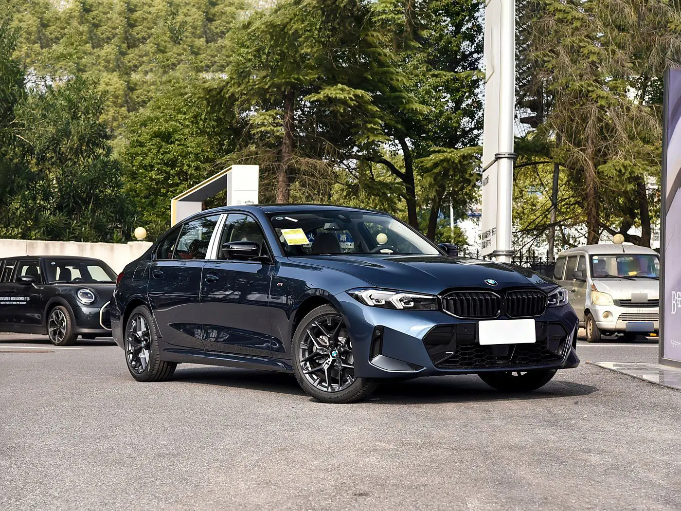 Used Car 2015 Bmw 3 Series Sedan Fuel Efficient Used Car Made in China Sedan Car Euro Vi Emission Sedan