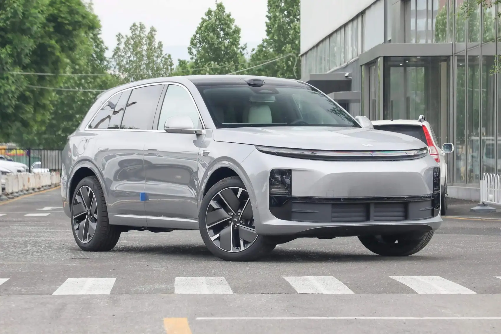 2025 Li Auto L6 New Cars Extended Range Hybrid Vehicle Midsize SUV Cheap Price Li Xiang L6 Autos