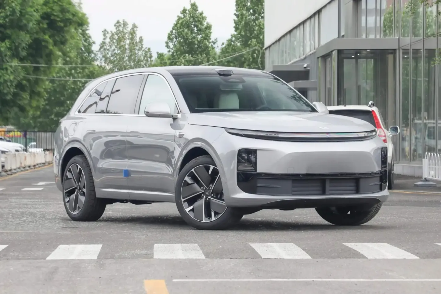 2025 Li Auto L6 New Cars Extended Range Hybrid Vehicle Midsize SUV Cheap Price Li Xiang L6 Autos