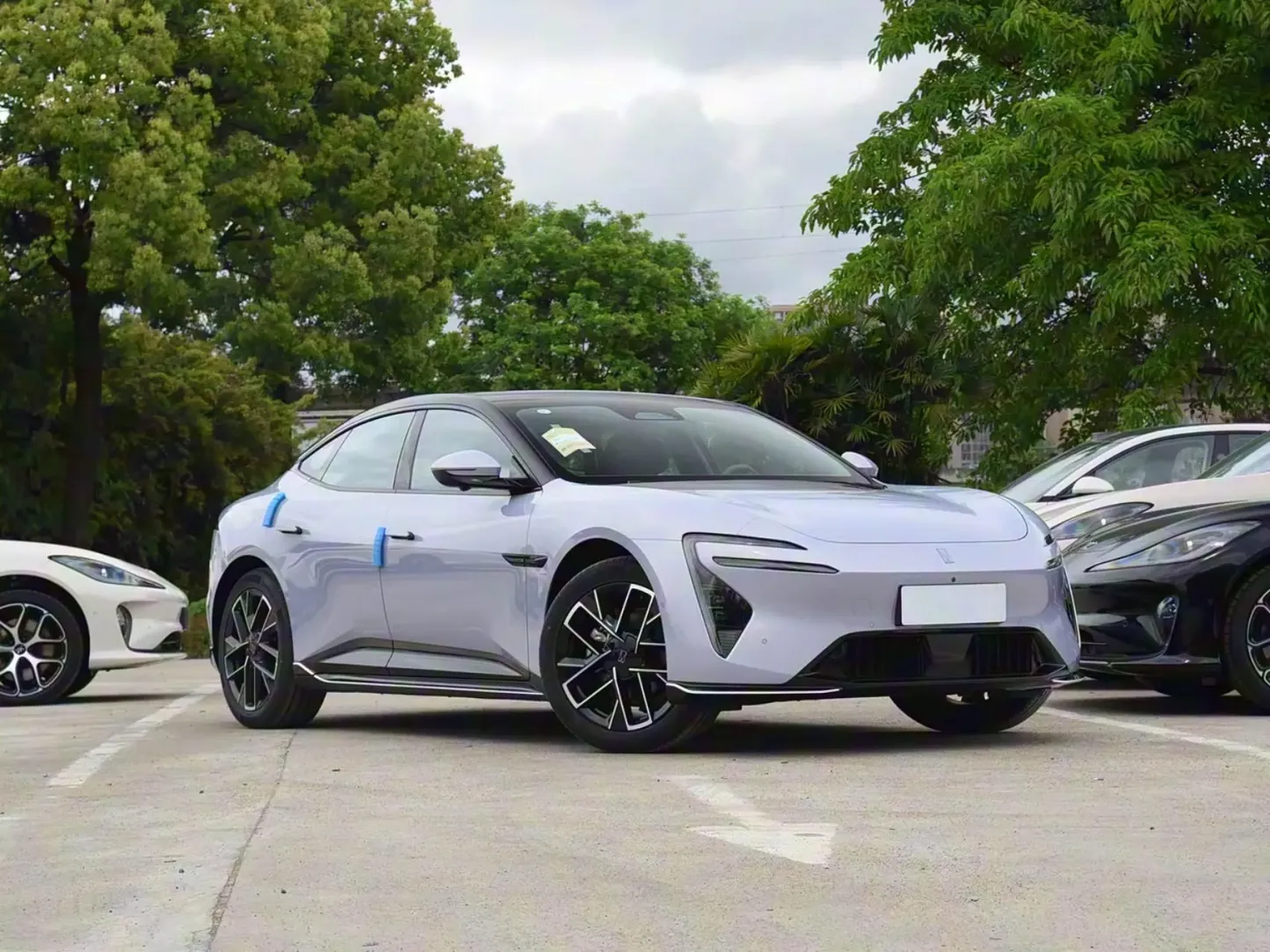 2025 Avatr 06 Pure Electric/Range Extension New Cars 5 Seats New Energy EV Car for Sales