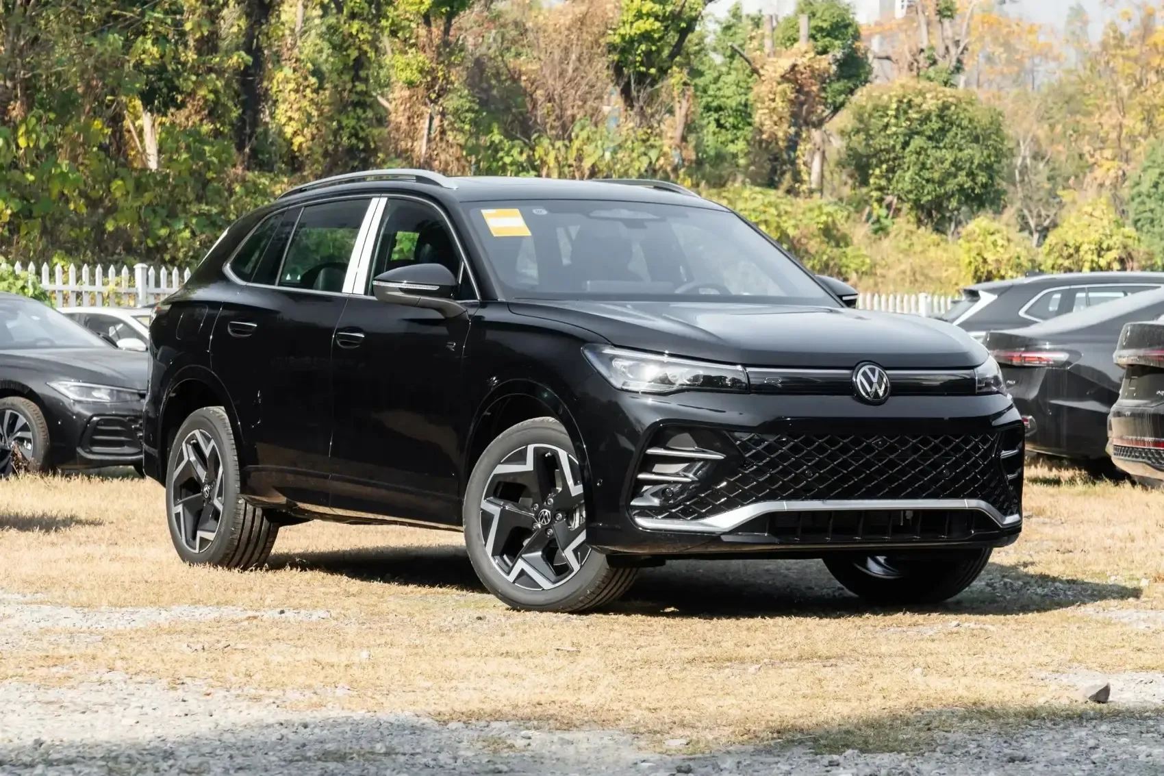 2024 2025 2026 Volkswagen Tiguan L New and Used Cars Midsize SUV 380TSI 4WD 1.5T 2.0T Automatic VW