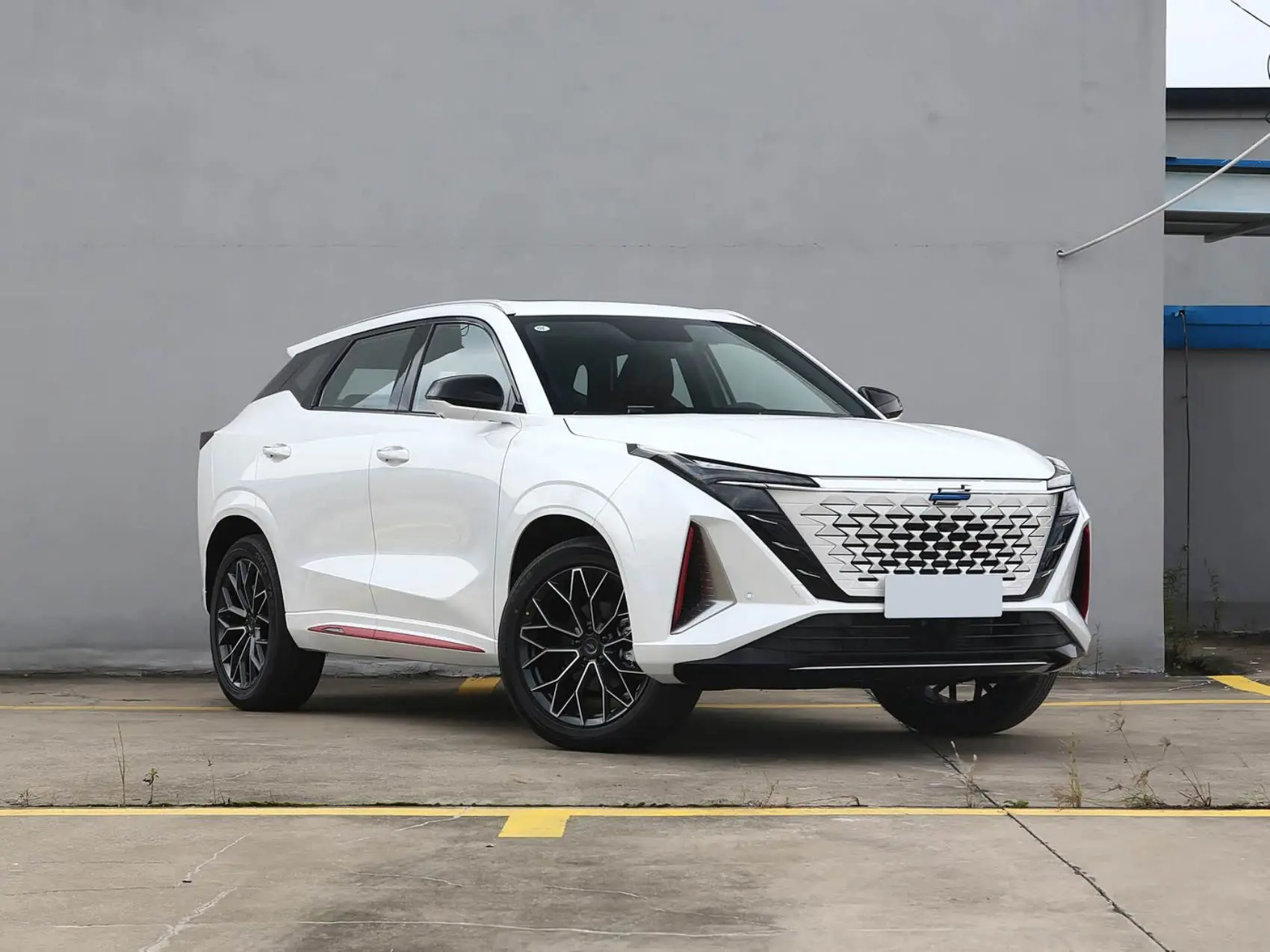 2023 Changan Oshan Z6 Blue Whale 1.5T 2.0T New and Used Cars Compact SUV for Urban Family